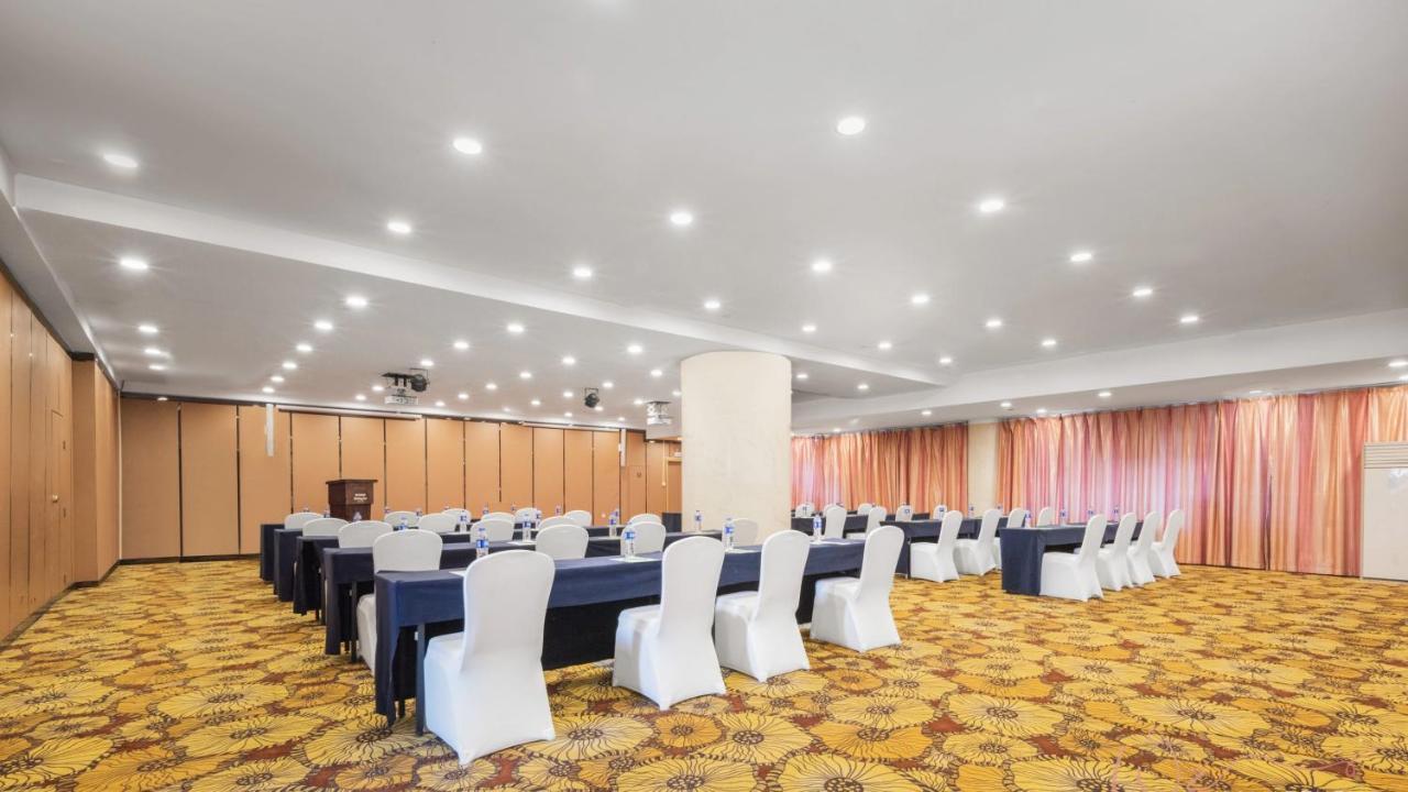 Holiday Inn Shijiazhuang Central By Ihg מראה חיצוני תמונה