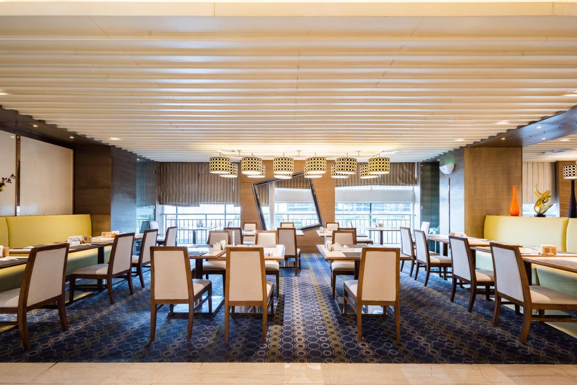 Holiday Inn Shijiazhuang Central By Ihg מראה חיצוני תמונה